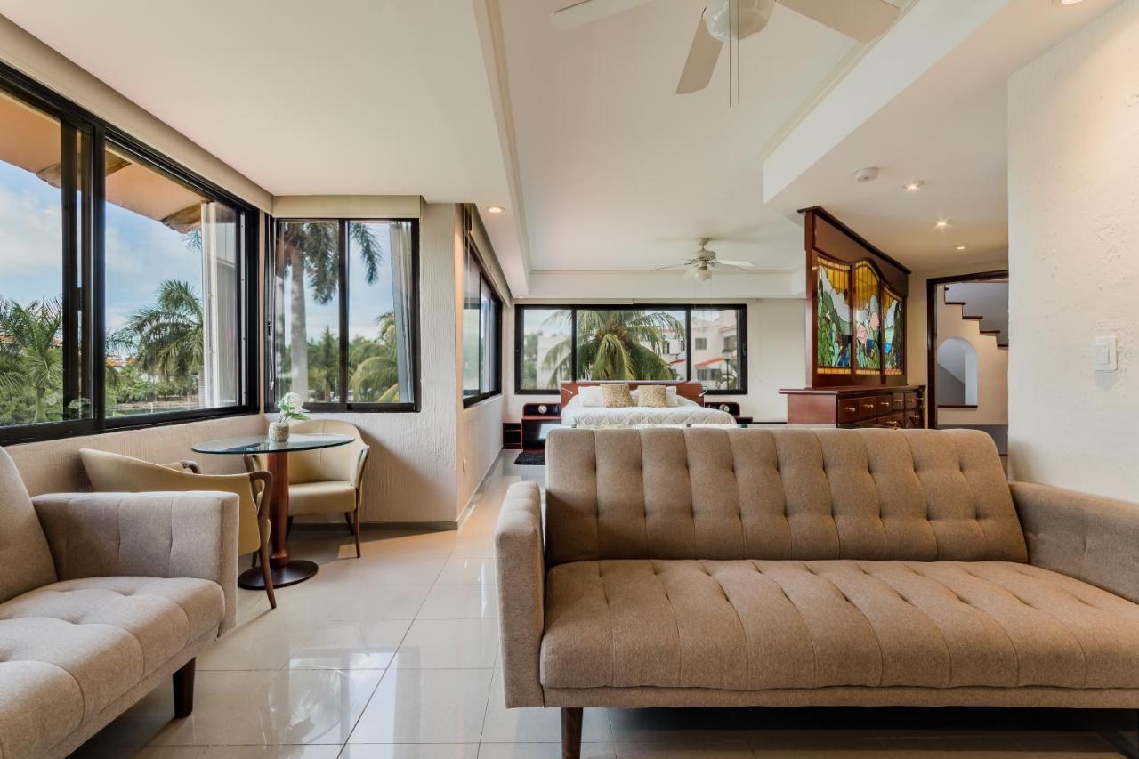 Elegant Lagoon Front Villa By Casa Paraiso Cancún Extérieur photo