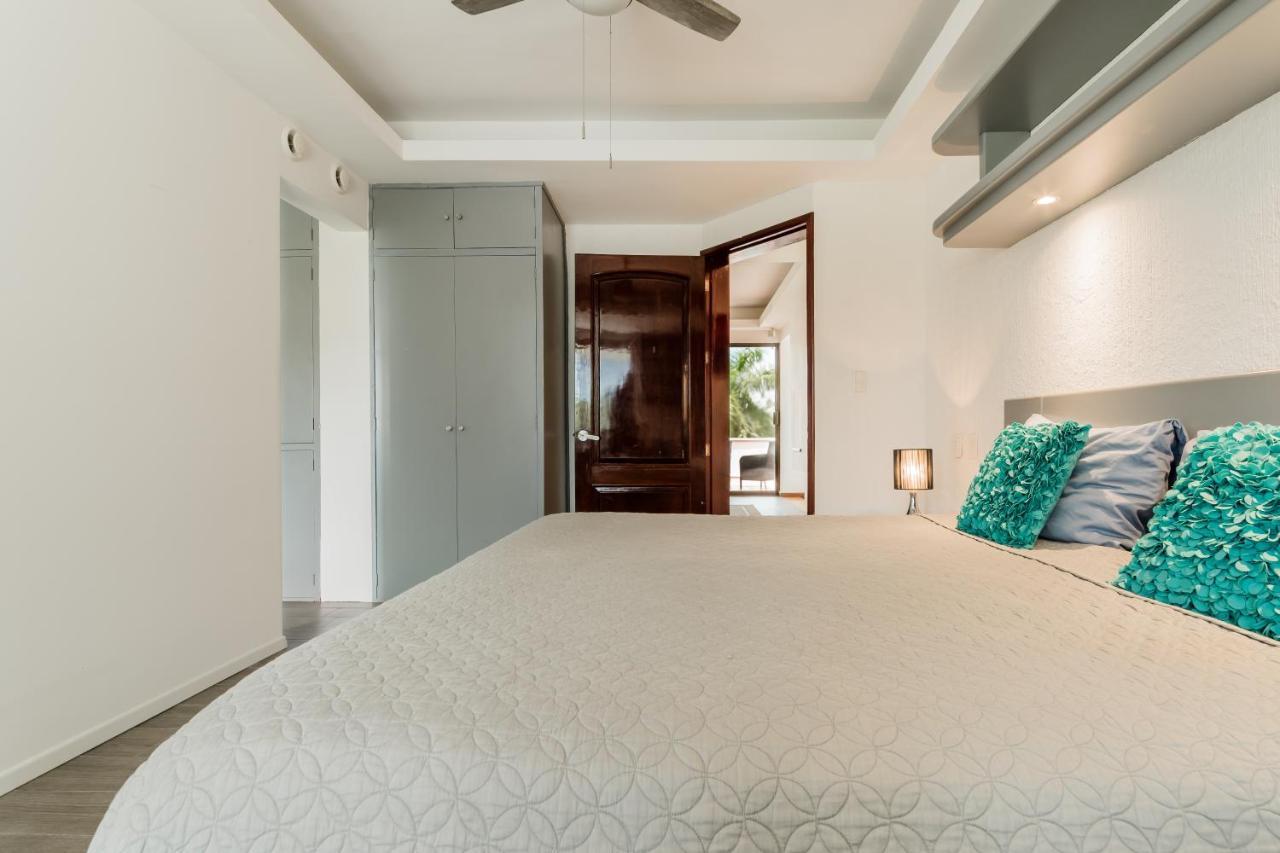 Elegant Lagoon Front Villa By Casa Paraiso Cancún Extérieur photo