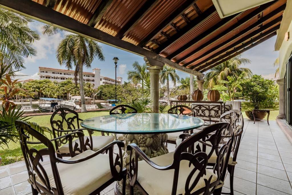 Elegant Lagoon Front Villa By Casa Paraiso Cancún Extérieur photo