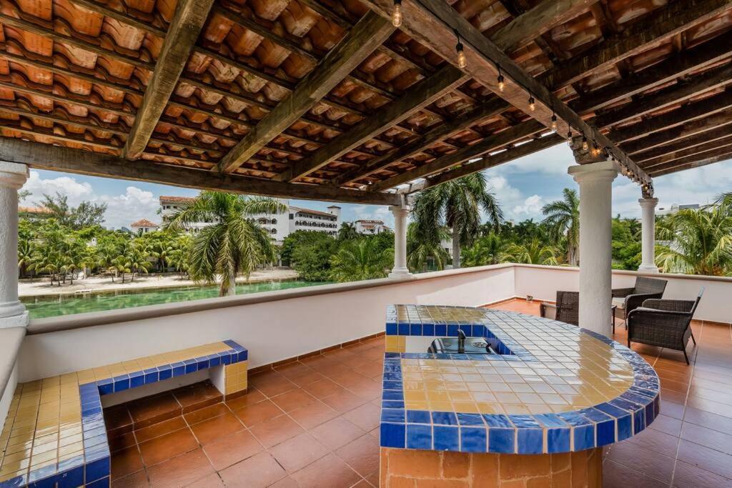 Elegant Lagoon Front Villa By Casa Paraiso Cancún Extérieur photo