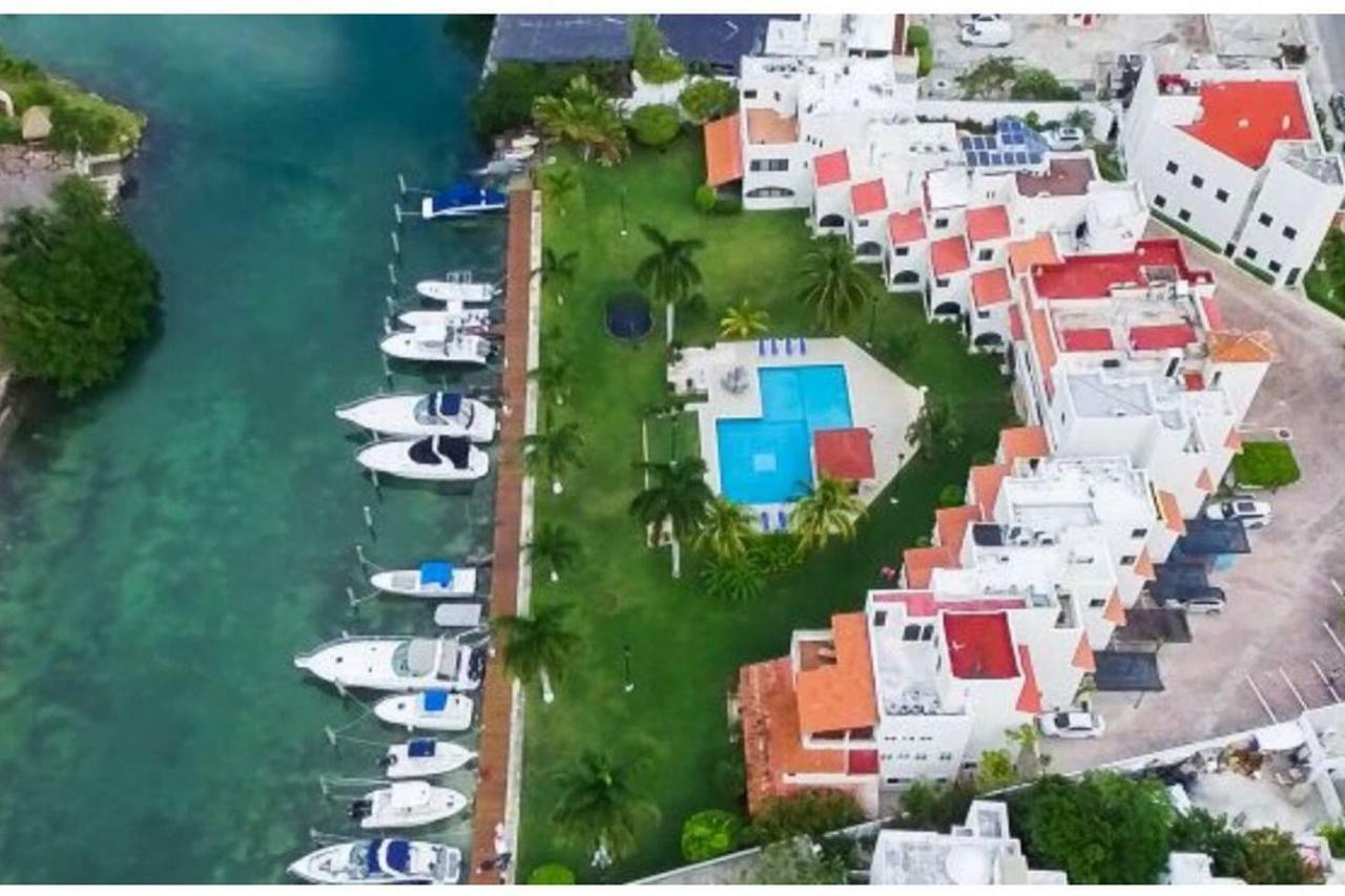 Elegant Lagoon Front Villa By Casa Paraiso Cancún Extérieur photo